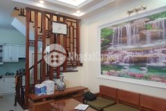 Bán nhà gần aoen long biên, lô góc, ô tô đỗ, giá 3.2 tỷ