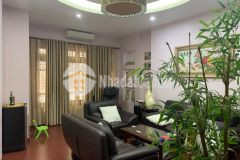 Bán nhà lô góc hoàng cầu 70m 5 tầng ô tô tránh, kinh doanh, giá chỉ 14.x tỷ.