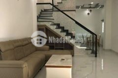 Cần tiền bán gấp nhà 3 tầng phùng văn cung, nhỉnh 3 tỷ.