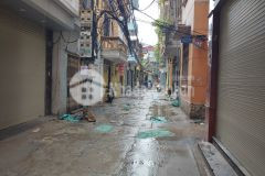 Hơn 5 tỷ, gara, ngõ ô tô yên lạc, nhà 2 tầng cũ, 58m2, có thể kd