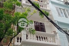 Nhà đẹp 5 tầng phân lô ô tô tránh dt 40m2 hoàng quốc việt,7.1 tỷ