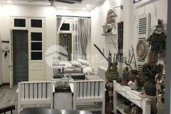 Bán nhà gấp,nhà ba đình 67m mặt tiền 5.5m giá 5tỷ5,chủ tặng toàn bộ nội thất,cách ô tô 20m