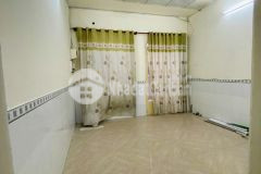 Bán gấp nhà nguyễn văn công, sát mặt tiền, nhỏ xinh, 26m2 2 tầng chỉ 2.4 tỷ