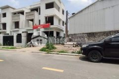 Bán đất xuân la 33m2 2.3 tỷ mt 4.6m thửa đất vuông vắn mặt ngách thông gần phố