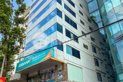 Mặt phố cầu giấy, 525m2, phù hợp với toà vp 10 tầng, chỉ 135 tỷ. lh 0336.23.6006