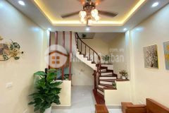 Cần bán nhà kim giang, oto đỗ, ngõ thông, dt 35m2 giá 3 tỷ.