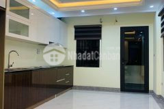 Nhỉnh 4 tỷ có nhà đẹp 48mx5t, thang máy nguyễn văn linh, phúc đồng, long biên