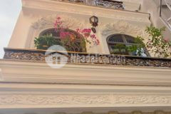 Nhà đẹp việt hưng ở ngay gần đường ô tô tránh 5 tầng 32m2 giá 3,3 tỷ