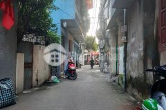 Ba bước chân nhảy lò cò từ nhà ra phố 45m23t hai bà chỉ 2.3 tỷ