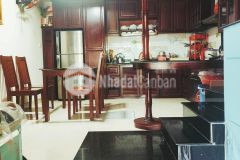 Mat tien đuong so 25 kinh doanh đinh 5 tang so vuong vuc tang toan bo noi that chi 10.35 ty.