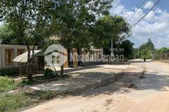 Bán đất nền kcn phú chánh 339m2 sổ sẵn đường thông,ngân hàng hỗ trợ.