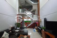 Nhà gò vấp, hxh, 4 tầng, 76m2, sổ nở hậu, giá rẻ.