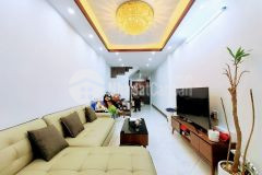 Bán nhà ái mộ, sau 1 nhà ra mặt phố, 2 thoáng trước sau, gần hồ bồ đề, 34m2 nhỉnh 3 tỷ