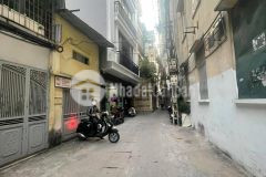 Bán nhà 4 tầng quận thanh xuân ngõ ô tô đỗ cửa dt 66m giá 6.6 tỷ