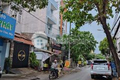 Nhà mới khu vực sân bay 5 tầng kinh doanh xe hơi đổ cửa