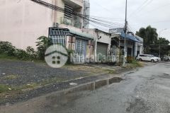 Nền thổ cư gần trung tâm thương mại