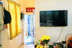 Bán gấp nhà phú nhuận, ngay ngã 3 nguyễn đình chính và nguyễn trọng tuyển.