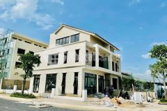 Nhà phố dự án gem sky world mở bán 12122021 chỉ 5 tỷ 100m2. lh0909963118