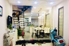 Nhà đẹp trung văn,lô góc,3 thoáng,ô tô quanh nhà,66m,5 tầng,6.1 tỷ0978996965
