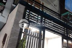 Đoàn tụ với gia đình ở quận 1, bán gấp nhà đẹp khu kinh doanh lạc long quân chỉ 5,4 tỷ. tl