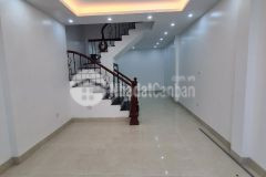 Nhà mới đẹp, ở ngay gần chợ ngọc thụy, long biên 42mx4t, mt4 nhỉnh 3 tỷ