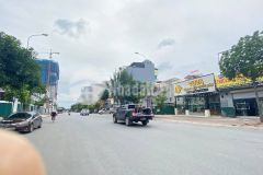 Cho thuê mặt bằng tầm diện tích 135 m2 tại trâu quỳ