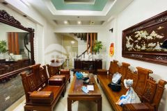 Bán nhà chính kinh, ngõ rộng, thoáng, gần phố