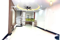 Chính chủ cần bán nhà 5 tầng diện tích 38m2, hai mặt thoáng, view hồ linh đàm, ô tô, kd, nhỉnh 4 tỷ. 0977440990.