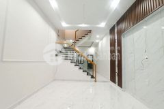 Đất đỏ đồng hoà con đường mang tên may mắn