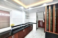 Bán gấp nhà 5 tấm hxh nguyễn hữu cảnh, bình thạnh, giá rẻ, 43m2, dưới 6 tỷ, 4pn 5wc