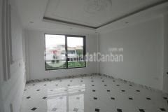 5 tỷ hơn, có nhà kinh doanh mặt phố bờ sông sét, quận hoàng mai, 30m2 x 5 tầng.