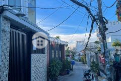 Bán nhà quận 7 nguyễn văn quỳ 3 tầng hơn 100m2 giá chỉ 8 tỷ 3