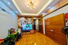 Nhà phố nguyễn chí thanh, ô tô tránh vỉa hè kd 52m2x5 tầng giá 8.9 tỷ.