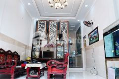 Nhà to, đẹp, đường 2 xe tải cùng đua nhưng chỉ 5.51 tỷ.