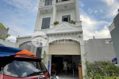 Nhà 1 trệt 2 lầu, nhà đẹp sang giá tốt xe hơi vào nhà, giá 6 tỷ