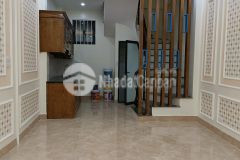 Nhỉnh 4 tỷ có nhà cầu giấy 36m 5 tầng, mặt ngõ ô tô, kinh doanh sầm uất.