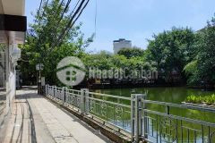 Nhà gần hồ điều hòa quan nhân cự lộc, hơn 3 tỷ gần đường ô tô, gần hồ.