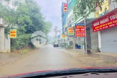 Bán gấp lô tái định cư 95m 2 mặt tiền gần 2 trường đại học giá chỉ vài trăm triệu