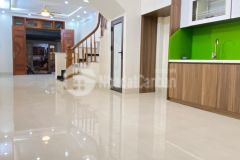 Nhà mới đẹp lâm du long biên 61m 4t 5xtỷ ôtô đỗ cửa ở ngay