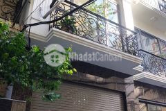 Bán nhà mới tt cầu giấy 50m2x5t, full nội thất, ô tô đỗ cửa, giá chỉ 5,9 tỷ.