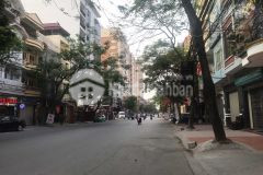 Bán nhà mặt đường văn cao vị trí đẹp