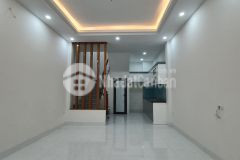 Bán nhà hoàng mai, 46m2, 5 tầng, mt 4m, giá 3.84 tỷ, hoàng mai. lh 0986519695.