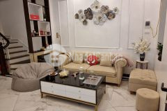 Nhà đẹp ở ngay sát mặt phố xuân phương nam từ liêm ngõ ngắn, rộng rãi 34m2, 5 tầng, 2.8 tỷ