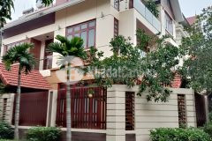 Biệt thự 4 tầng hot nhất long biên thang máy xịn gần 250m mt15m nhỉnh 36 tỷ