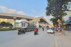 Bán nhà phố nhổn gần chợ, nam từ liêm, 6 tầng, mặt tiền 6m, giá 14 tỷ.