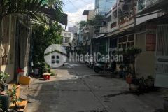 Bán nhà quận 11 minh phụng 33m2 hẻm cực lớn xe hơi đậu, thông nhiều hướng.