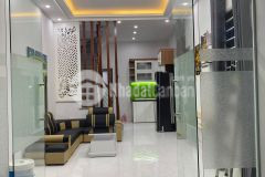 Cực hiếm nhà hai mặt ngõ phố khương hạ, ô tô đỗ gần, 39m2, 5 tầng ở luôn, giá 3.3 tỷ