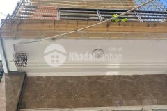 Nhà ngõ 175 lạc long quân lô góc nhà rộng giá rẻ