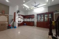 Bán nhà đường bưởi, ô tô đỗ cổng, dt 45m2mt 6m, 4.8 tỷ