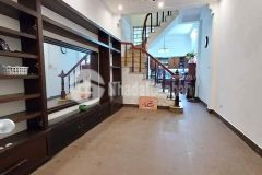 Bán nhà phố chùa láng đống đa 37m2 4 tầng mt 3,5 gần phố gần ô tô nhỉnh 4 tỷ